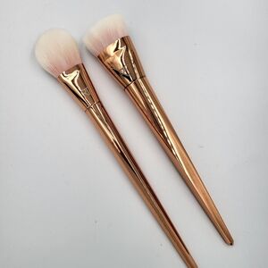 Real Techniques Rose Gold Makeup Brushes Set - 300, 301
